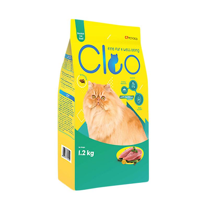 Cleo makanan kucing