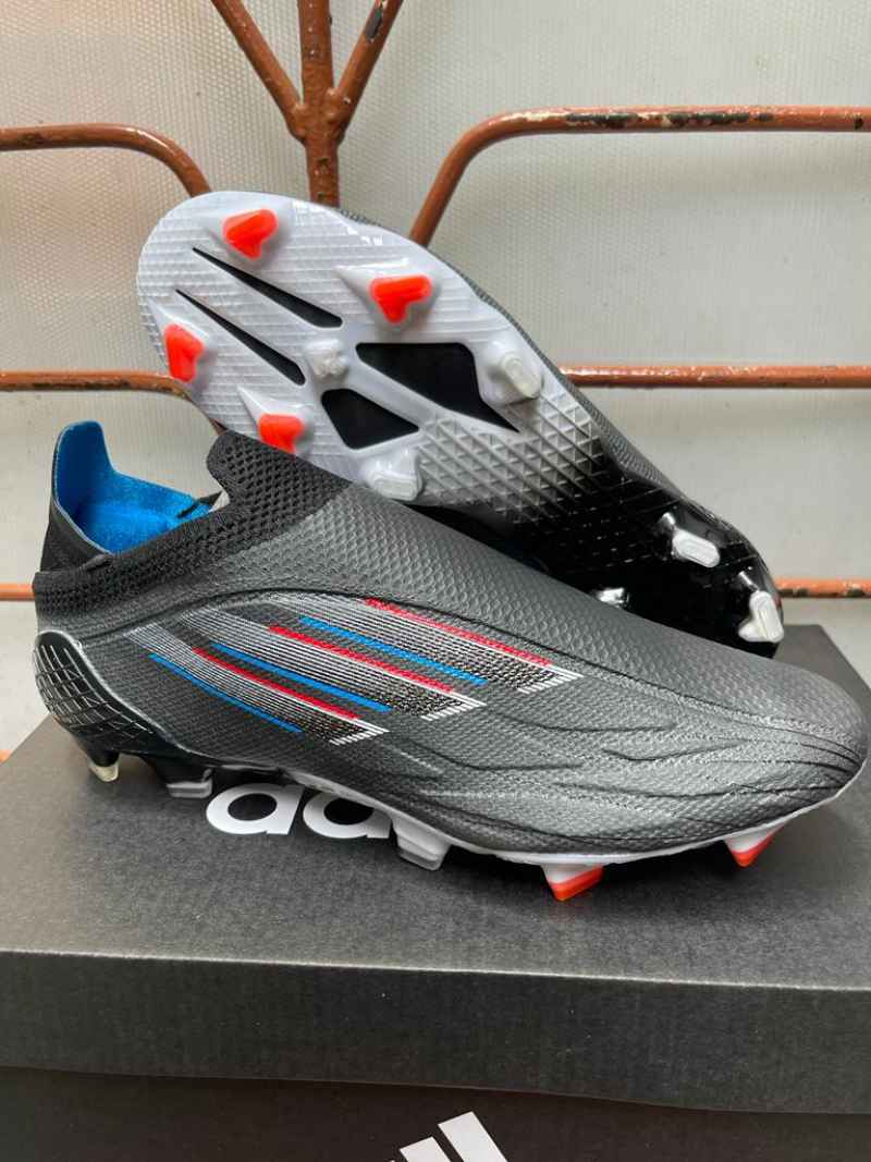 Sepatu bola sale adidas x techfit