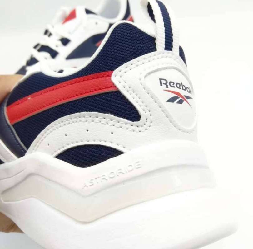 reebok astro run