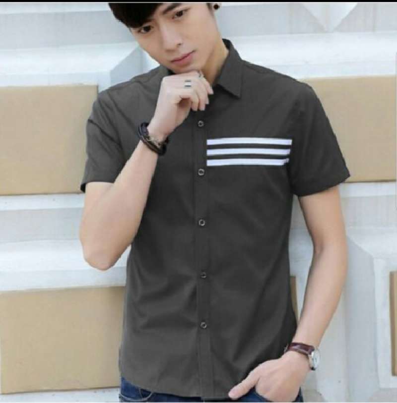 Jual Kemeja Lengan Pendek Kemeja Cowok Model Slimfit Katun Strecth Casual Online Januari 2021 Blibli