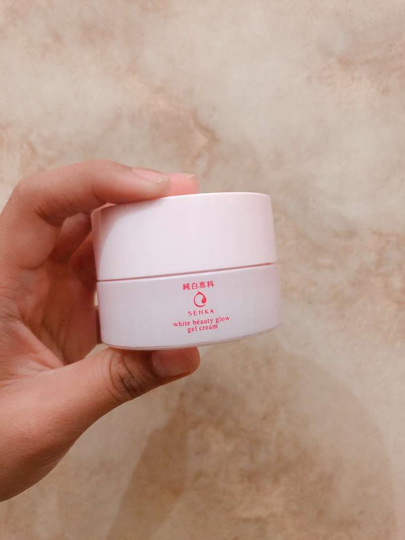 Senka white beauty shop glow gel cream
