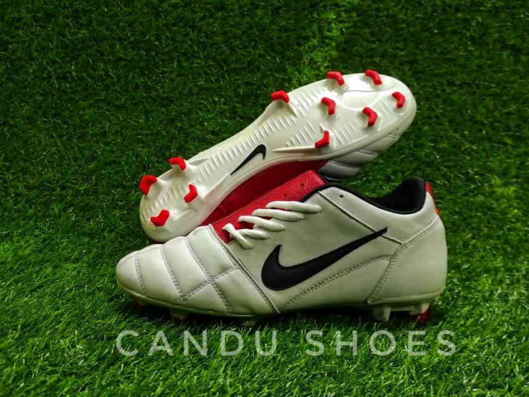Jual Sepatu Bola Nike Total 90 Full Kulit Merah Putih di Seller