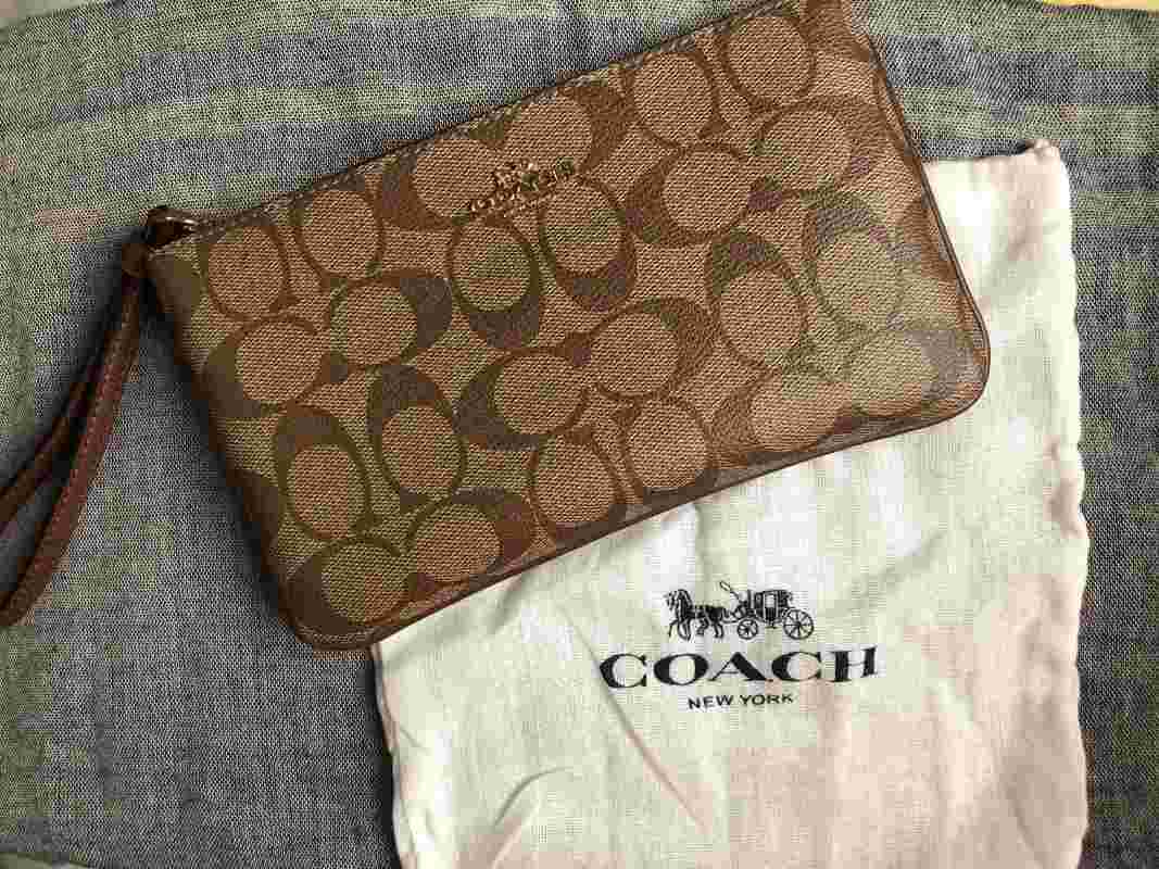 Coach wallet harga discount