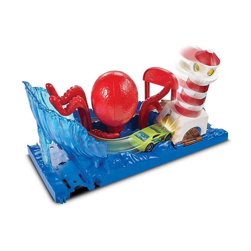 hot wheels octopus pier attack