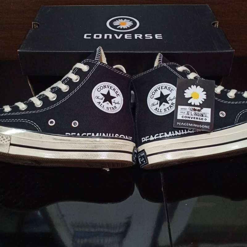 peace minus one converse