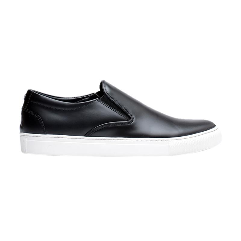 Brodo Gravity Sneaker Shoes - Black