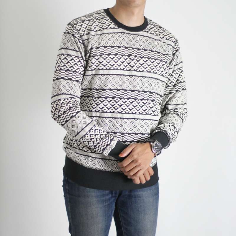 sweater with print