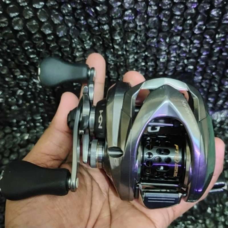 What's Inside Shimano's Lightest Reel Ever Made! Unboxing, 59% OFF