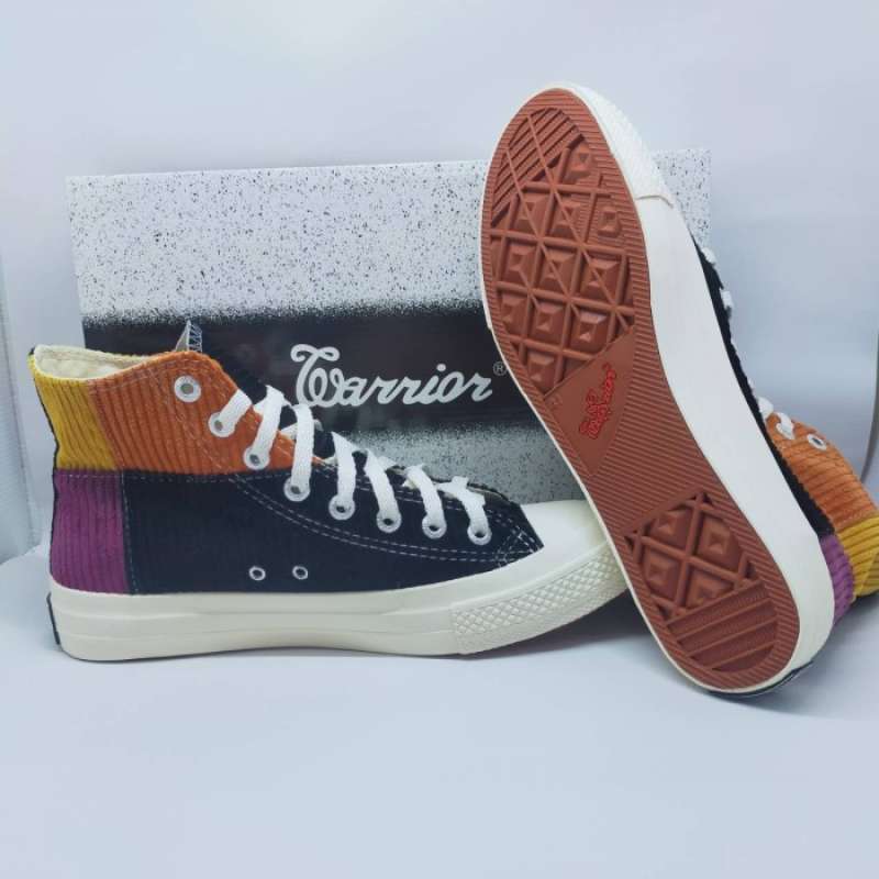 Jual Sepatu Warrior Sparta Rainbow Black Purple High Cut ...