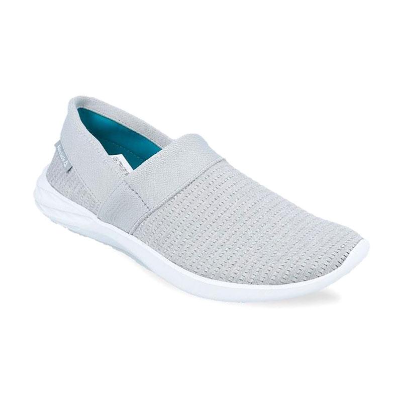 reebok astroride slip on