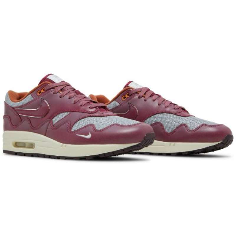 Maroon air max 2025 9