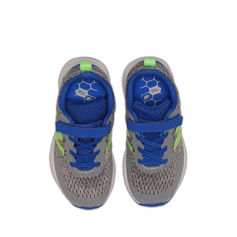 youth boys running shoes