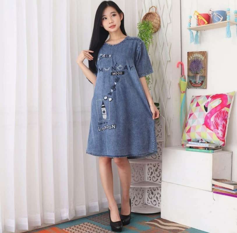 MIDI DRESS JEANS WANITA JUMBO KEKINIAN 