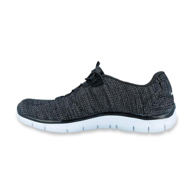Skechers empire clearance dream world