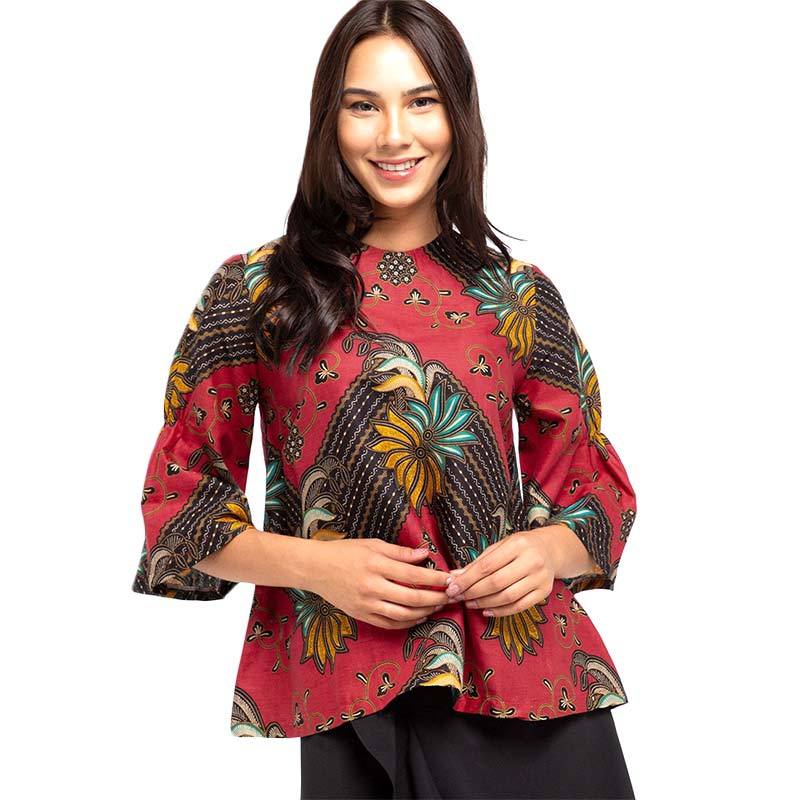 Jual BrahmaniBatik 3/4 Bell Sleeve Blouse Batik Wanita di Seller BRAHMANI  BATIK - Kota Jakarta Selatan, DKI Jakarta | Blibli