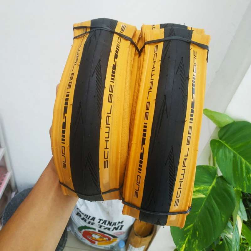 Schwalbe gumwall best sale 700c