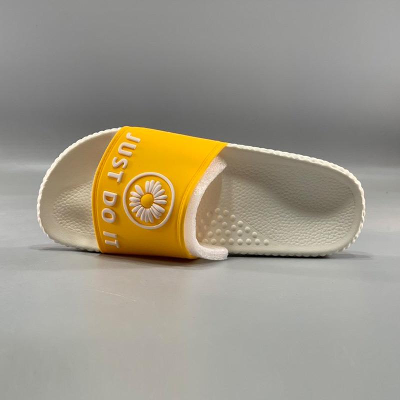 Daisy clearance nike slides