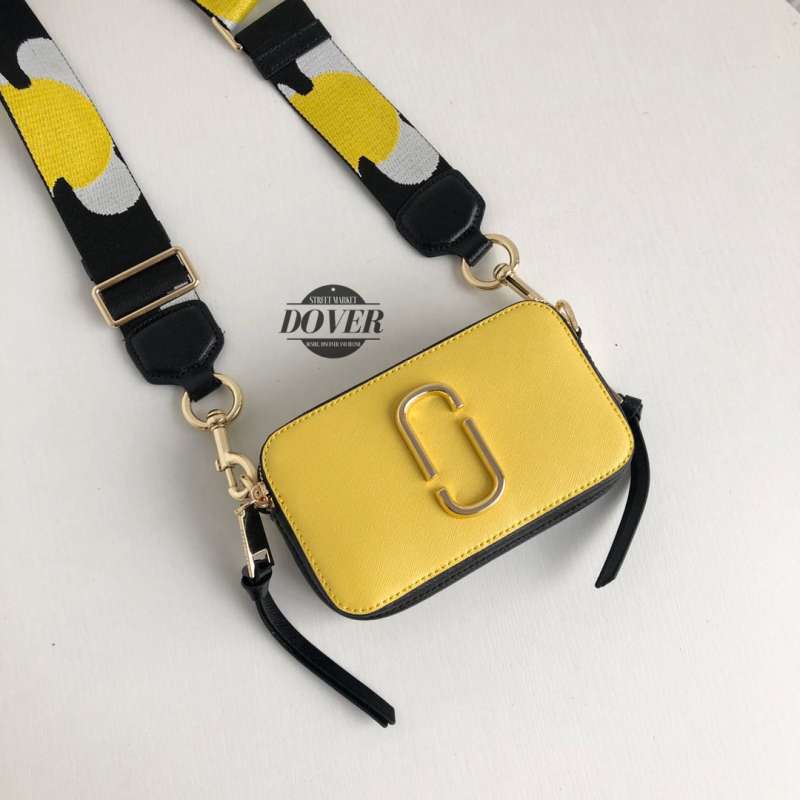 Marc jacobs snapshot bag hotsell yellow