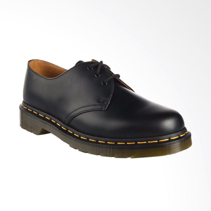 dr martens black smooth