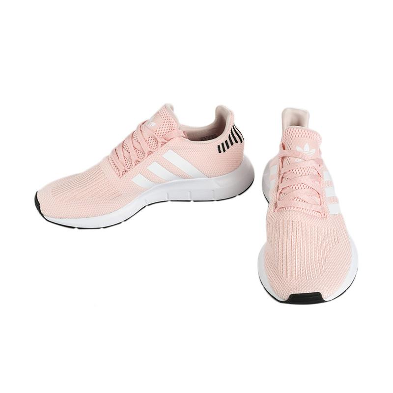 Jual adidas Originals Women Swift Run Shoes Sepatu Olahraga Wanita