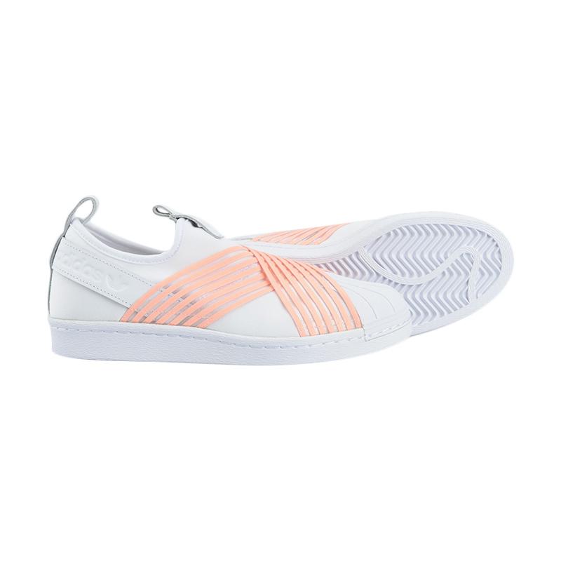 D96704 adidas store
