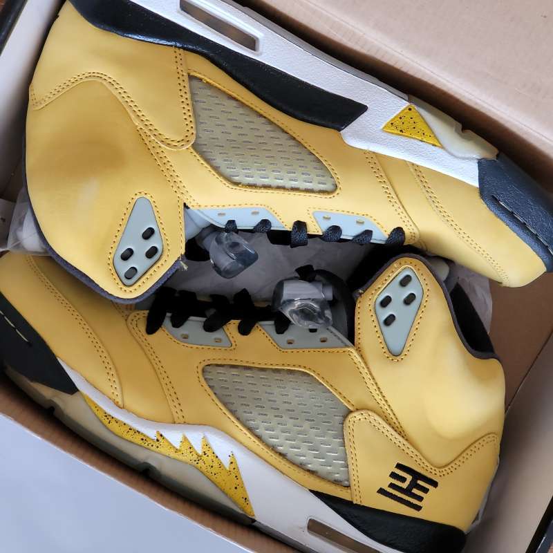 Jual Air Jordan Retro Tokyo T23 || Off-white Off White Black