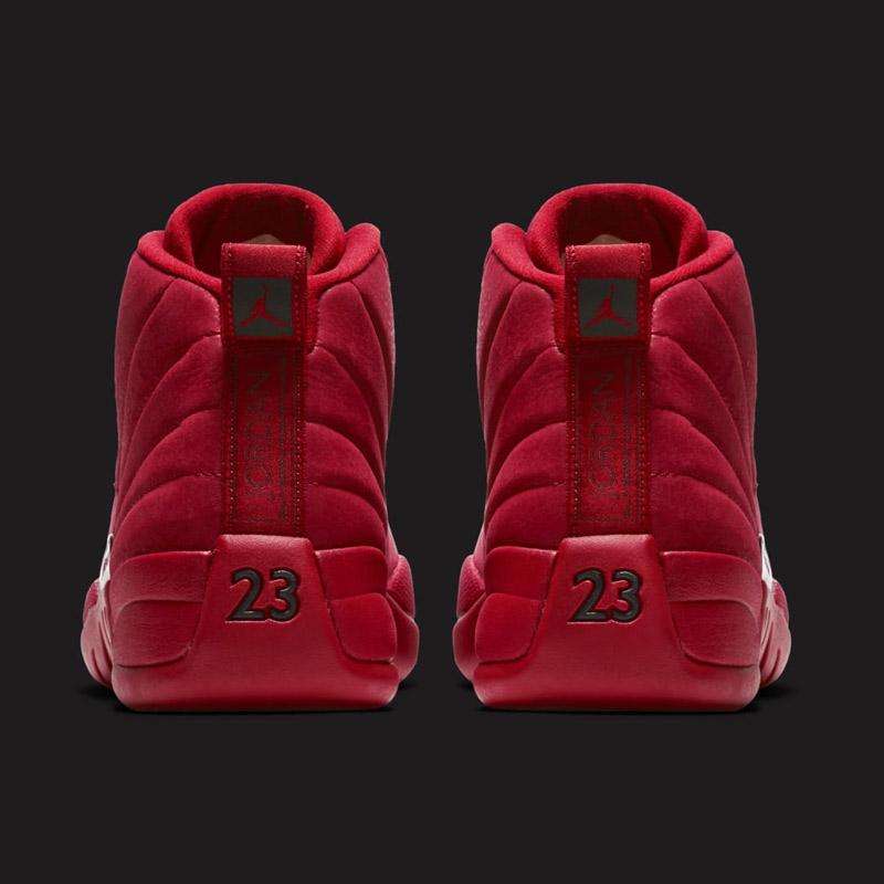 Jual Nike Air Jordan 12 Retro Sepatu Basket Pria Online Oktober 2020 Blibli Com