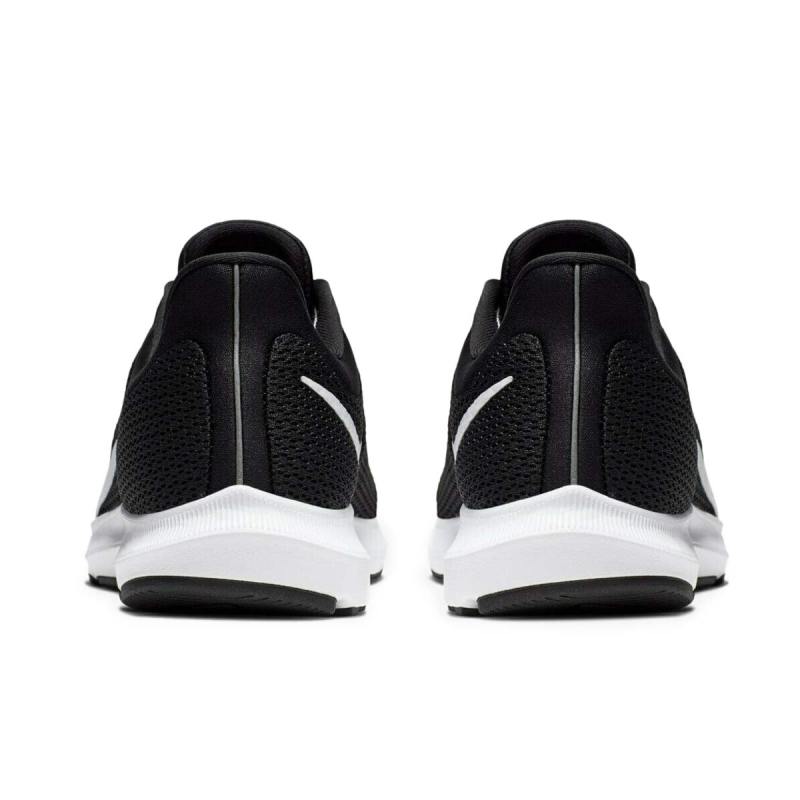 nike quest se jalan