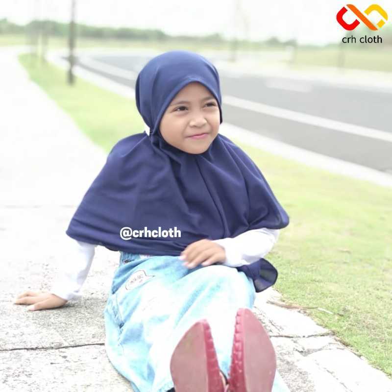 Jual Crh Kerudung Anak Bergo Polos Simple Diamond Navy Xs Dan S Terbaru Juli 2021 Blibli