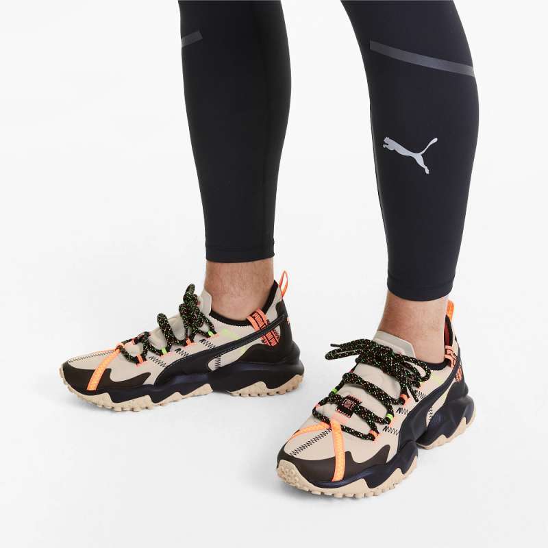 outlet trail running shoes