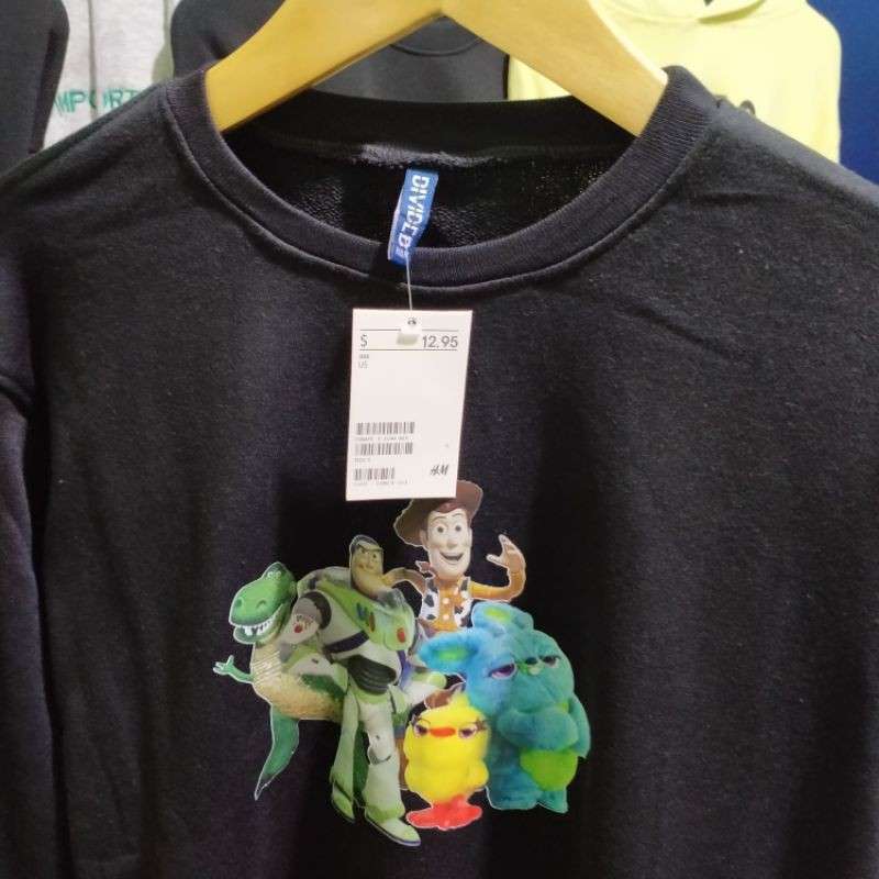 H&m toy sales story top