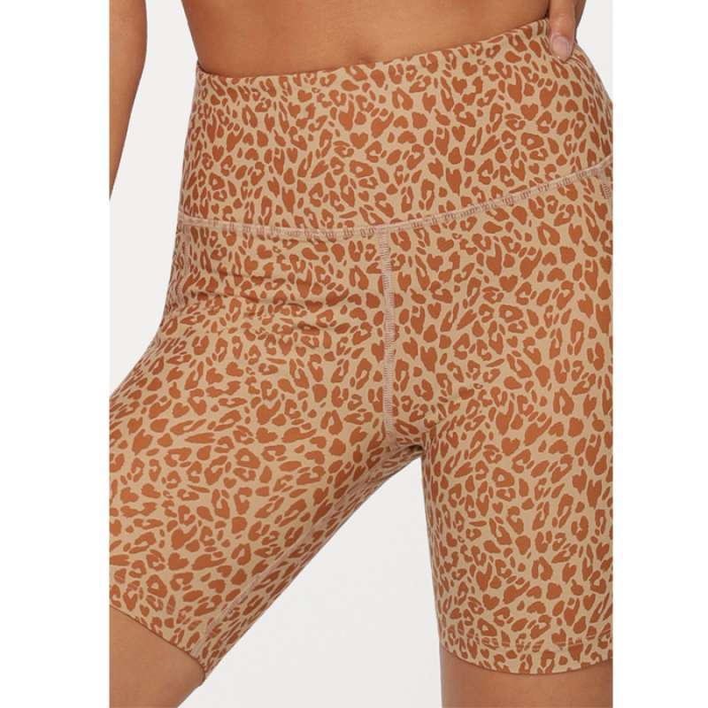 Lorna Jane Short Pants, Leopard Scrunch 