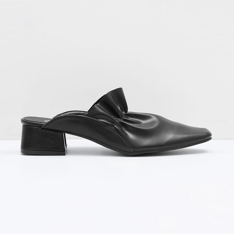 Jual Berrybenka Caliya Decha Slip Ons 