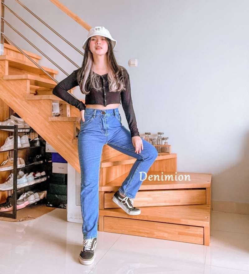 Promo [SIZE 27-38] Denimion Celana Highwaist Boyfriend Jeans Wanita Denim  Big Plus Size Non Stretch Dengan karet dipinggang belakang (Mom Jeans) - 30  DENIMION 8902 di Seller Pusat Fashion INDO - Kota