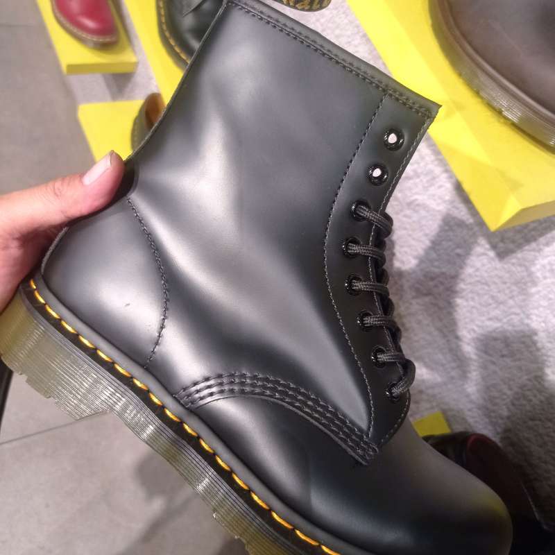 Dr martens store 1460 harga