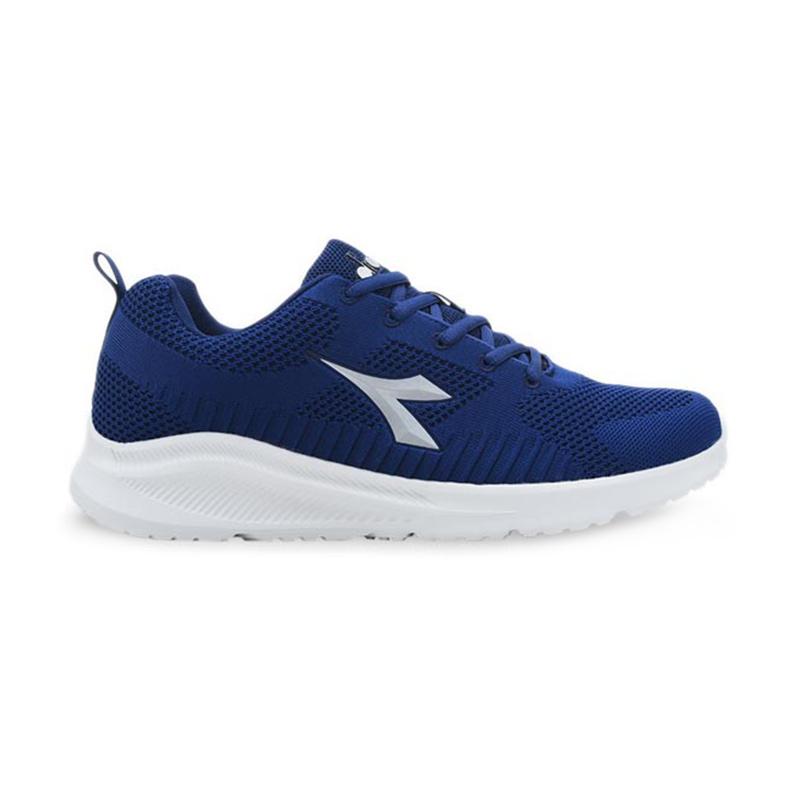 a diadora sneakers
