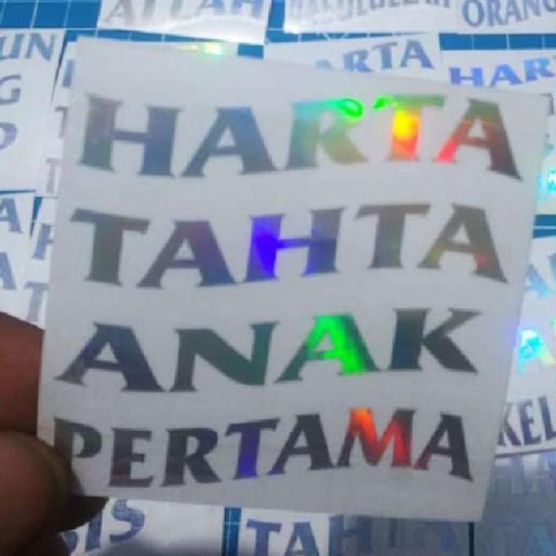 Stiker harta tahta di motor