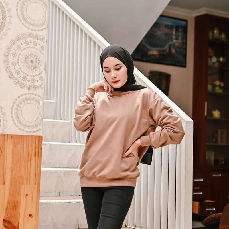 UNISEX SWEATER PLECE TEBAL SWEATER PRIA 