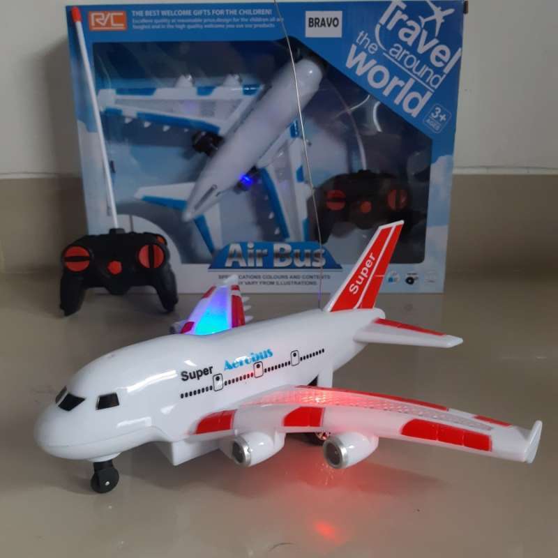 Kapal terbang mainan