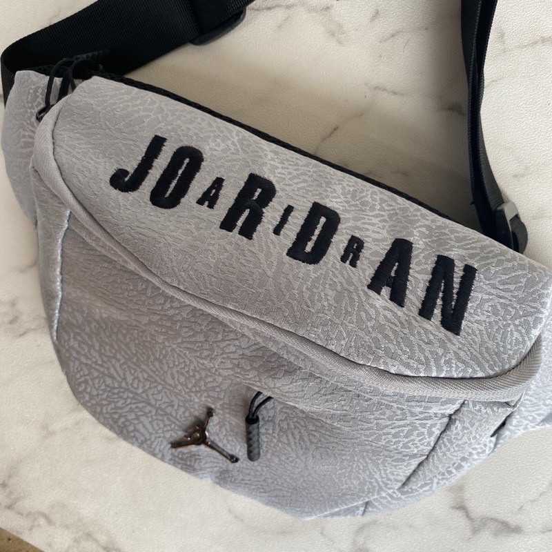 Cara Membedakan Waist Bag Air Jordan Asli dan Palsu Yuk Cek