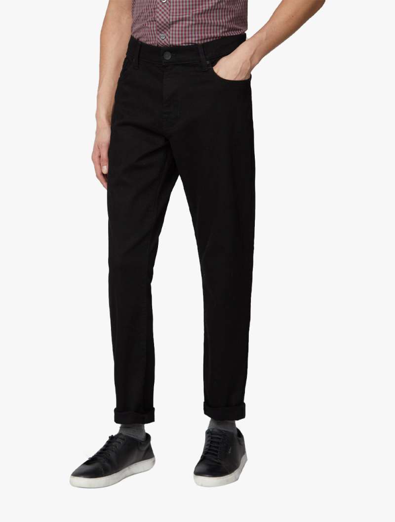 Jual STRAIGHT BLACK JEAN di Seller Ben 