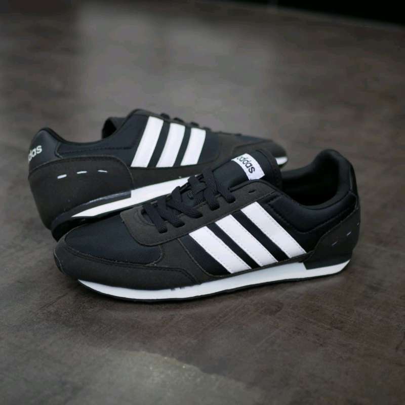 Enlace siesta Confirmación Jual Adidas Originals Neo City Racer Black/white Made in indonesia  [zaskishoes] - 44 BLACK di Seller ZaskiaShoes - Indonesia | Blibli