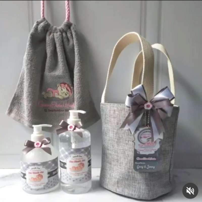 Full month shop hamper