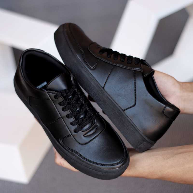 Sneakers kulit online