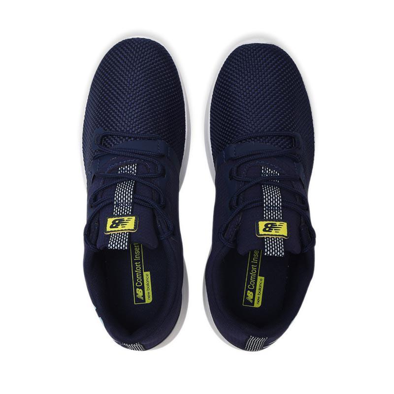 new balance district run