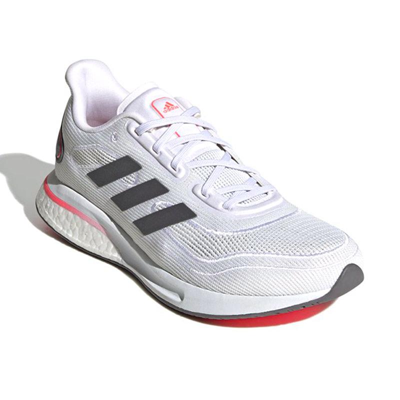 Sepatu voli 2025 adidas supernova