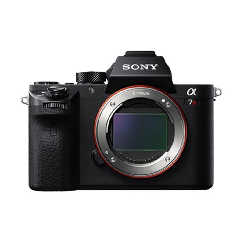 Sony A ILCE 7R M2 + FE 16-35mm F/4 ZA OSS Kamera Mirrorless