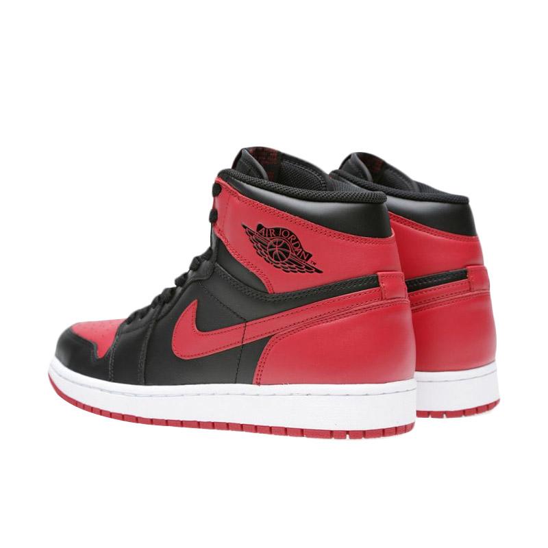 Jual Nike Men Air Jordan 1 Bred 2016 Banned Sepatu Sneakers Pria Black Red 555088 023 Online Oktober 2020 Blibli Com
