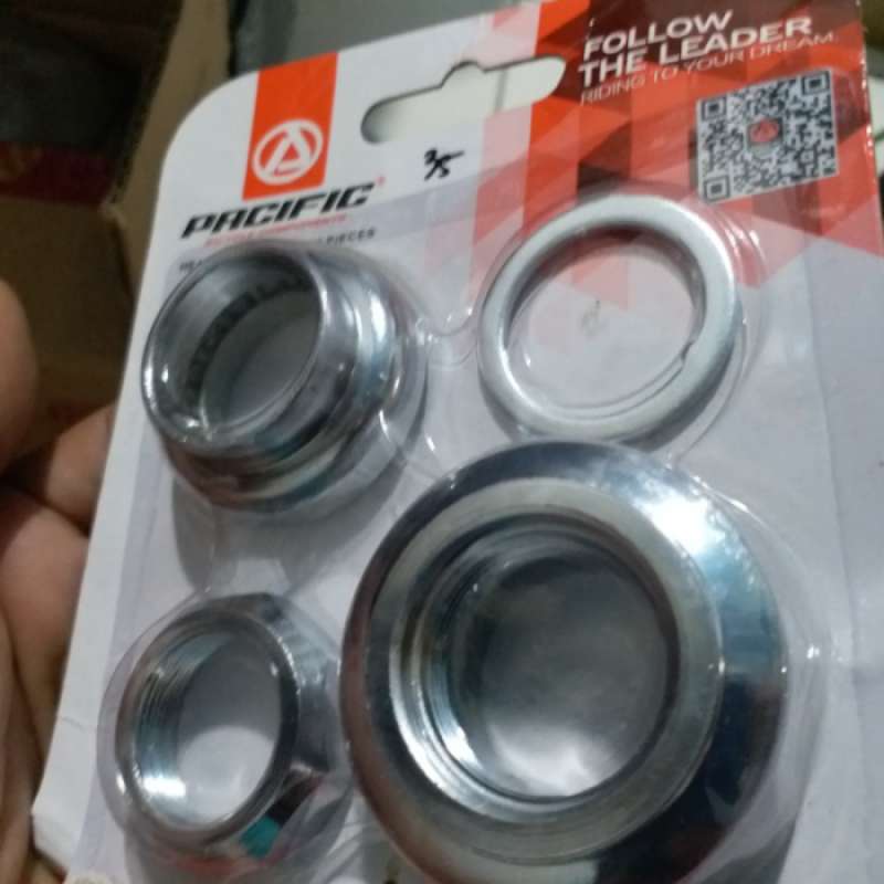 Headset sales bearing minion