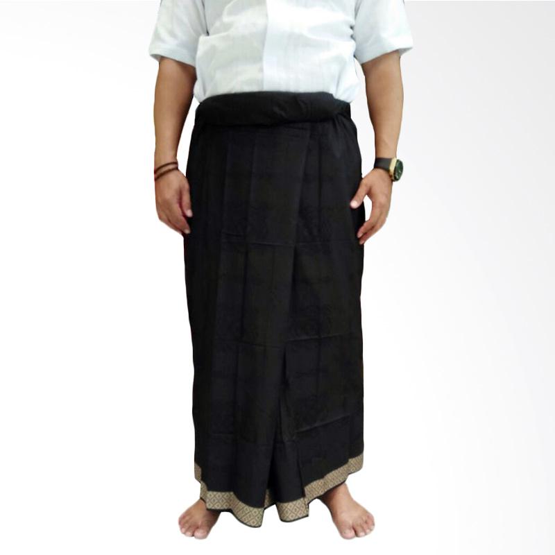Sapphire Tumpal Kembang Sarung Tenun Pria - Hitam Krem
